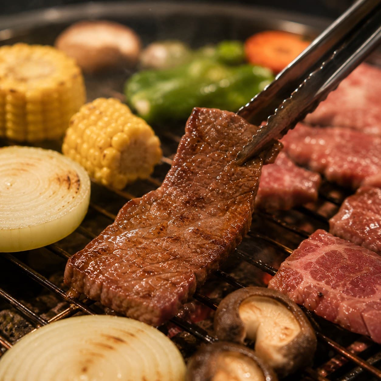 黒毛和牛を焼く